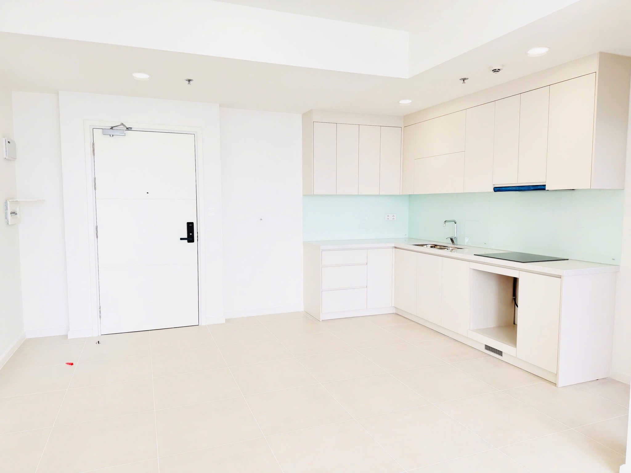 Cho thuê nhà trống Urban Green 2 phòng ngủ 2 WC view LM81 rất đẹp - Ảnh 4