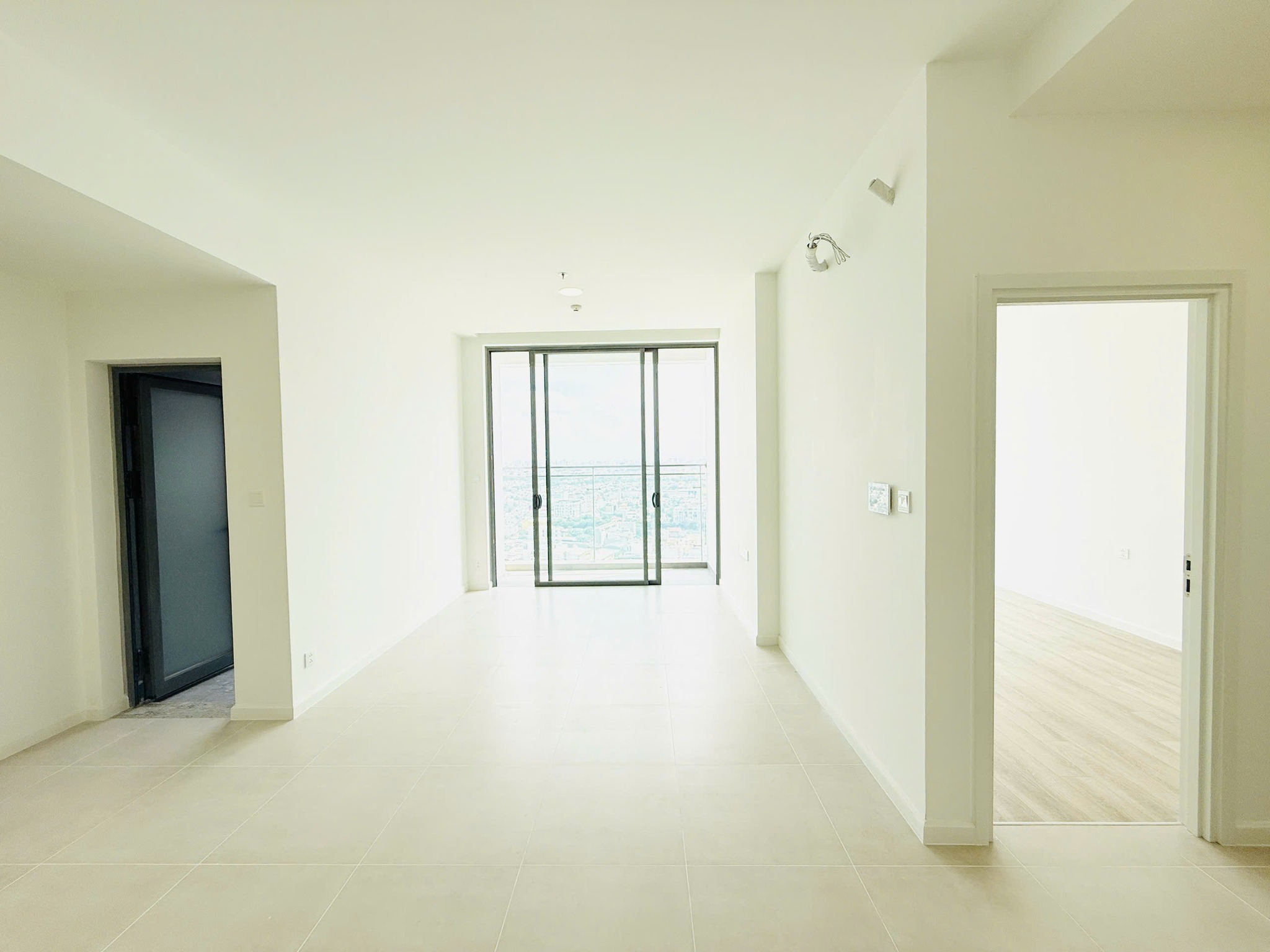 Cho thuê nhà trống Urban Green 2 phòng ngủ 2 WC view LM81 rất đẹp - Ảnh 7