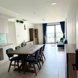 Cho thuê căn hộ Urban Green 2 phòng ngủ căn góc full nội thất