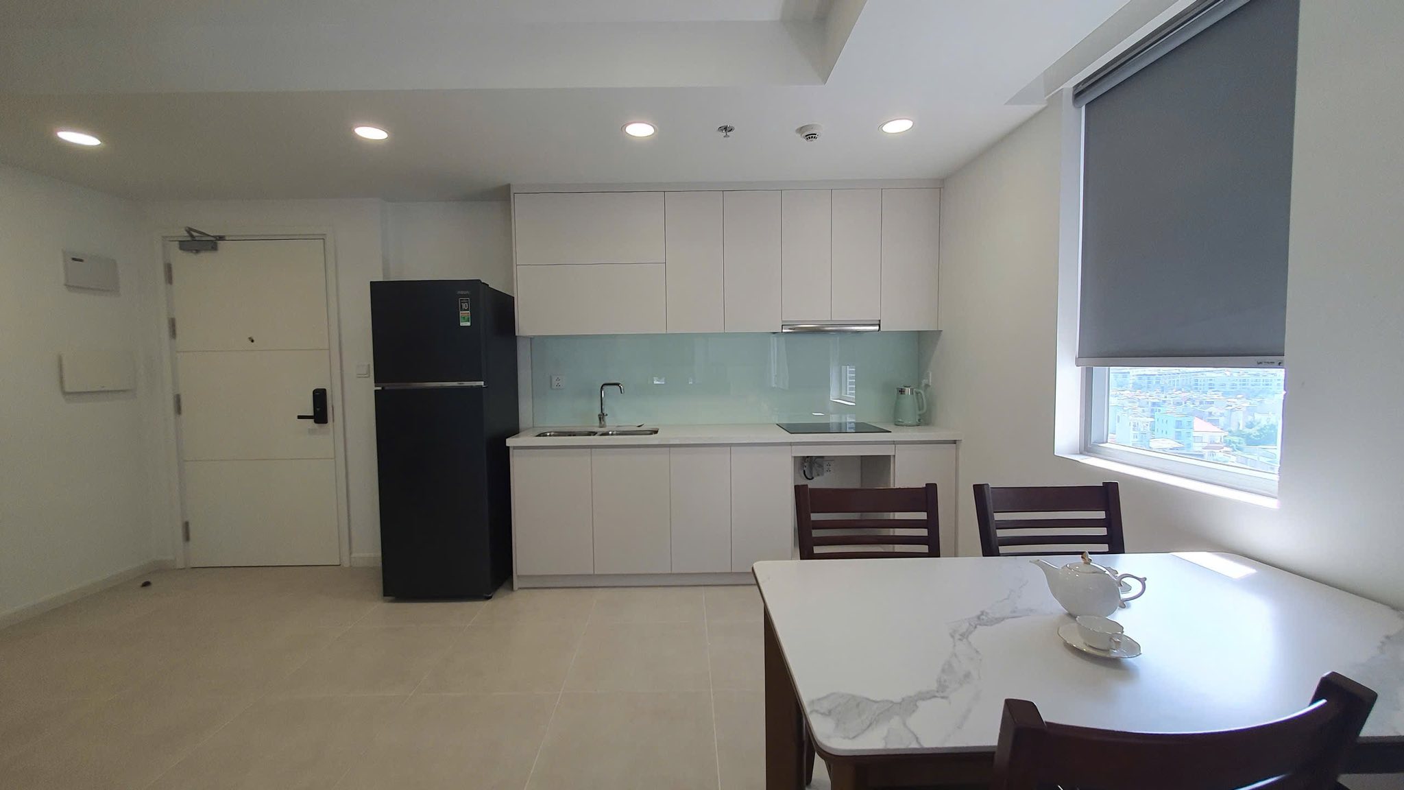 Cho thuê chung cư Urban Green 2 phòng ngủ full nội thất tầng trung thoáng mát - Ảnh 4