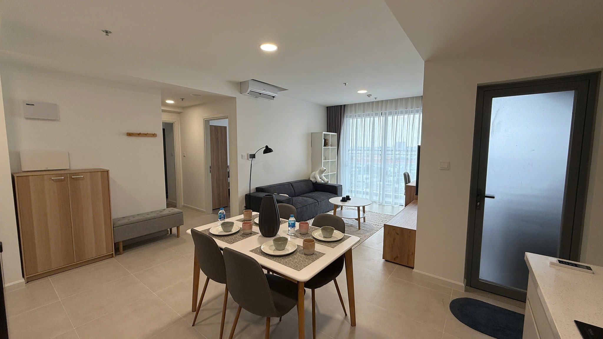 Cho thuê căn hộ 2 phòng ngủ Urban Green tầng trung thoáng mát - Ảnh 3