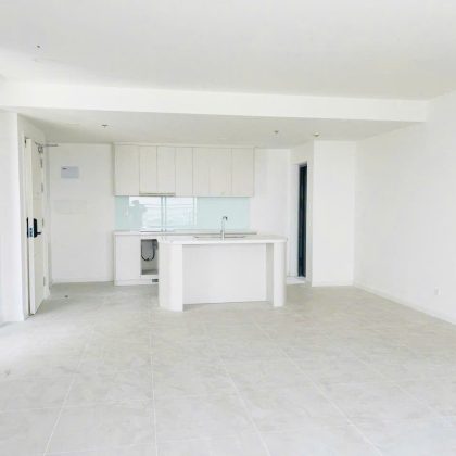 Cho thuê căn chung cư 3PN, 2WC Urban Green view sông nội thất cơ bản