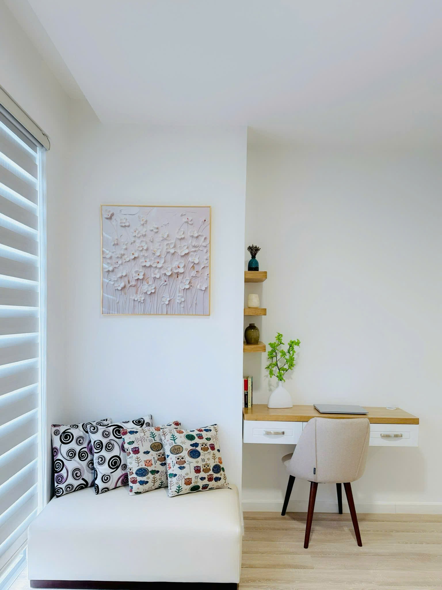 Cho thuê chung cư Urban Green 2 phòng ngủ nội thất trẻ trung - Ảnh 2